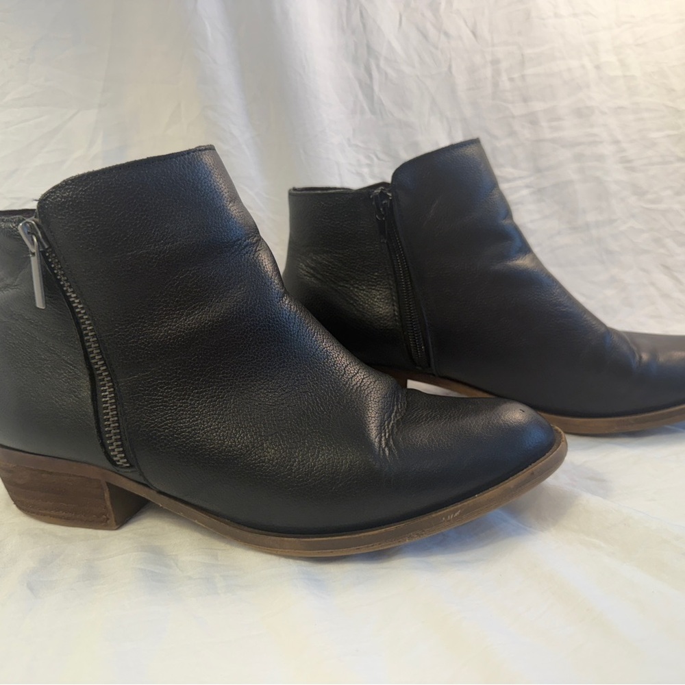 Kensie Black Leather Ankle Booties